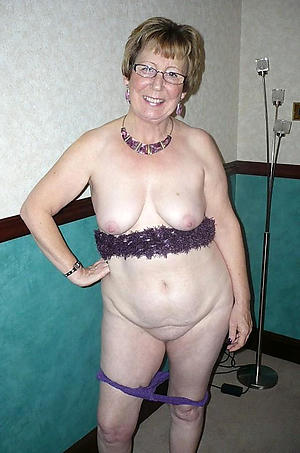 mature amateur moms love porn