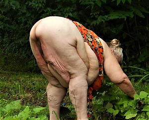 easy pics of appealing granny ass