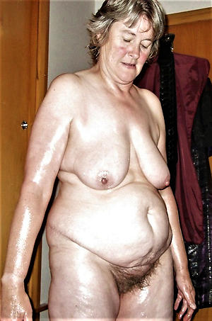 nude little mature saggy tits