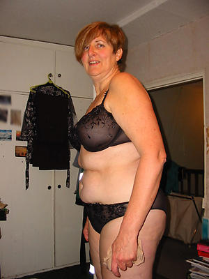 horny women in right arm for In men's drawers