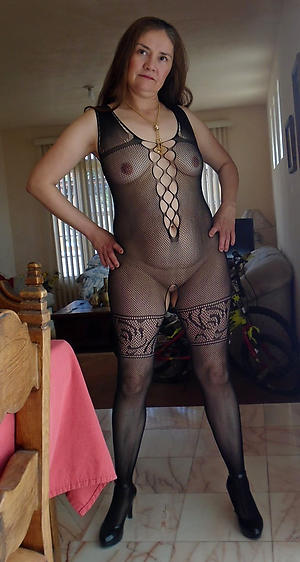 naughty mature amateur photos