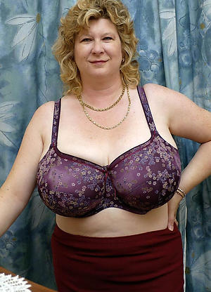 free pics for old woman xxx