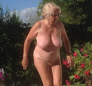 hotties grannies with big chest