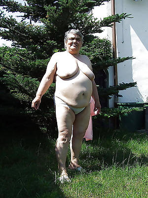 xxx pictures of older grannies