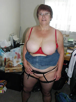 nude busty grannies pics