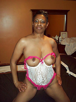 nice black granny xxx leafless pics