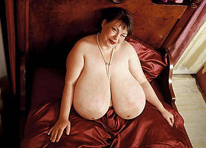 naked sexy busty grannies pictures