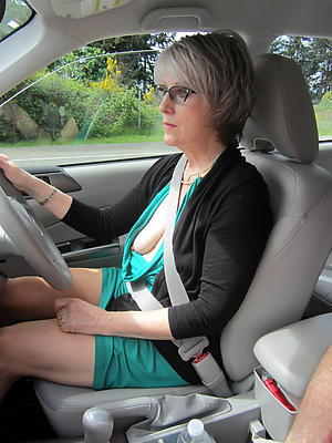 nude pics of elegant granny