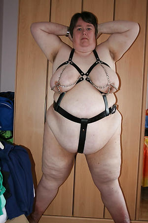 erotic beauty venerable cougar porn photos