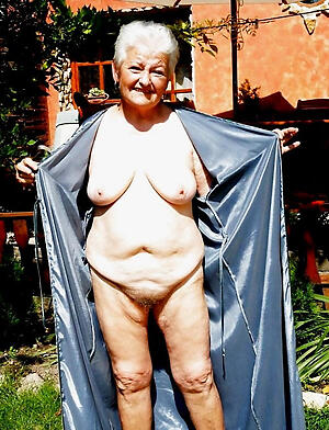 amazing very old sexy women hot pics