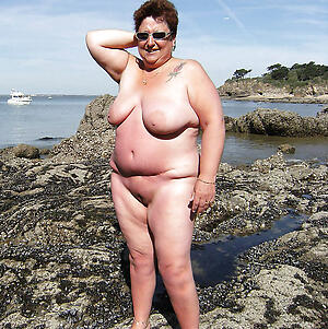 hot bbw granny tits stripping