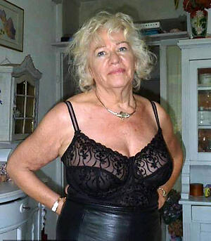 older beauteous pussy amateur pics