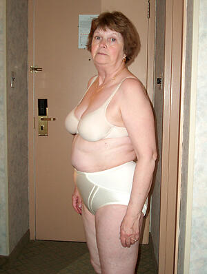 old grannies solo freash pussy