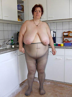 hot mature pantyhose posing