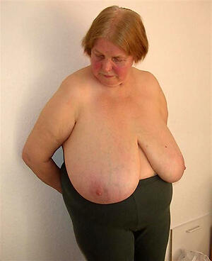 doyen bbw naked posing naked