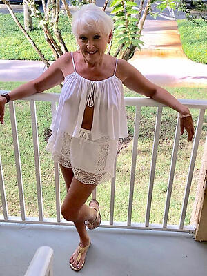 free pics of older women lingerie