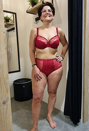 sexy matured granny gilf lingerie pussy pics