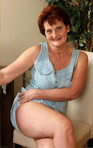 free venerable sexy woman show off