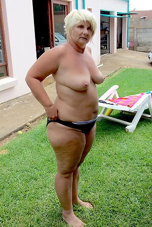 free nude grannies outdoors porn pics