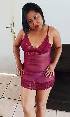 older latina pussy love posing nude