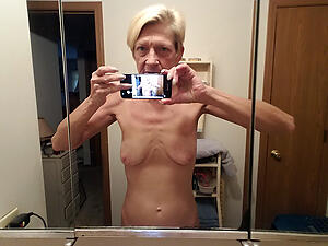 porn granny selfshot in the buff pics