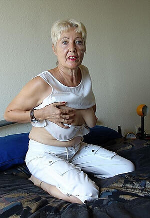 hot busty gilf public nude