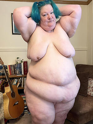 fat old granny porn show off